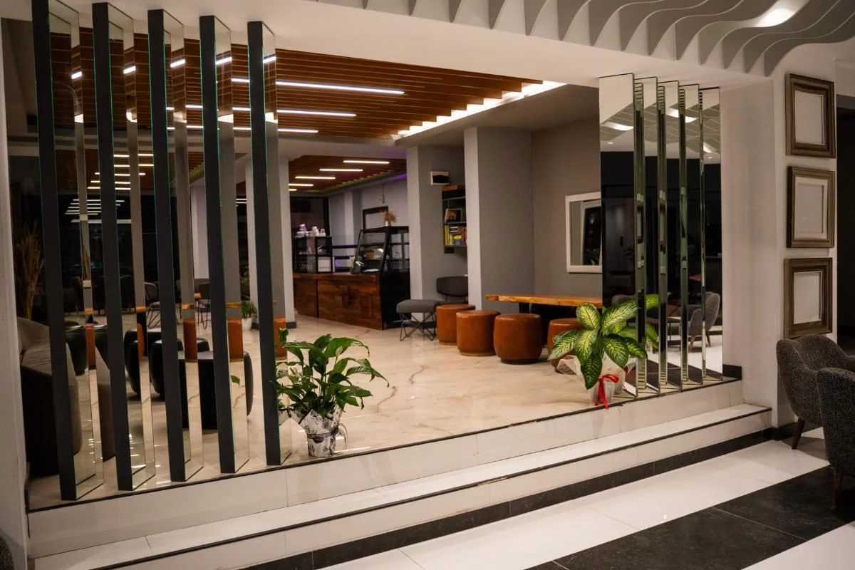 Lobi ve Dinlenme Alanı